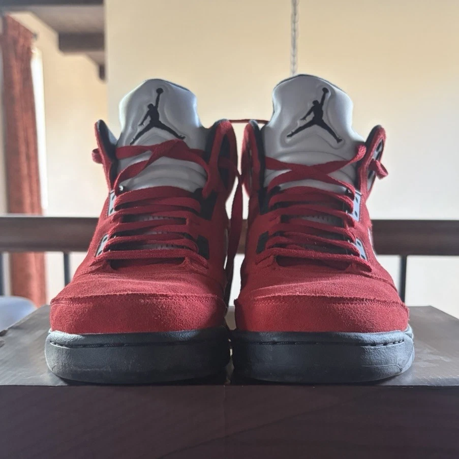 Preços baixos em Jordan 5 Retro Red Suede | eBay
