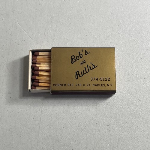 Vintage Matchbook Matchbox -- Bob's and Ruth's The Vineyard Naples NY