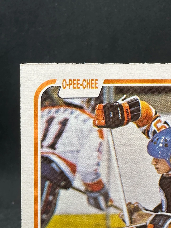 1981-82 O-Pee-Chee OPC Wayne Gretzky #125 Super Action Oilers - Image 2 of 4