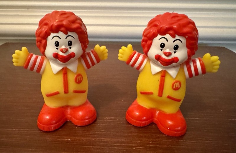 Set of 2 Mattel Ronald McDonald Happy Meal Action Figure 2004/2005