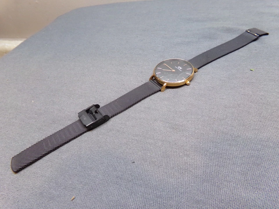 Reloj Mujer DANIEL WELLINGTON con Batería Nueva - ¡Funciona Muy bien! c64 Foto 3 de 4