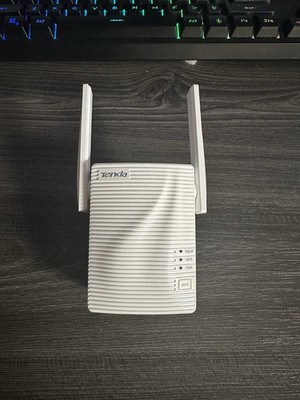 Tenda A18 WiFi Range Extender AC1200 Dual Band Wireless Signal Booster Repeater
