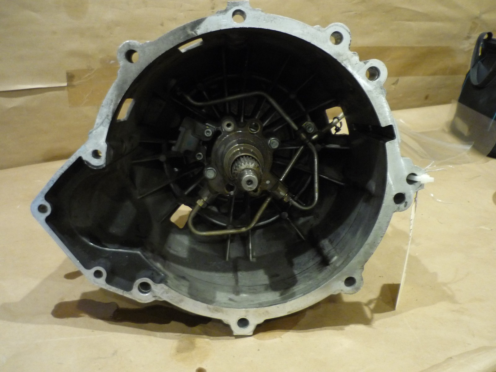 Maserati Quattroporte 05 - Clutch / Bell Housing P/N 202834