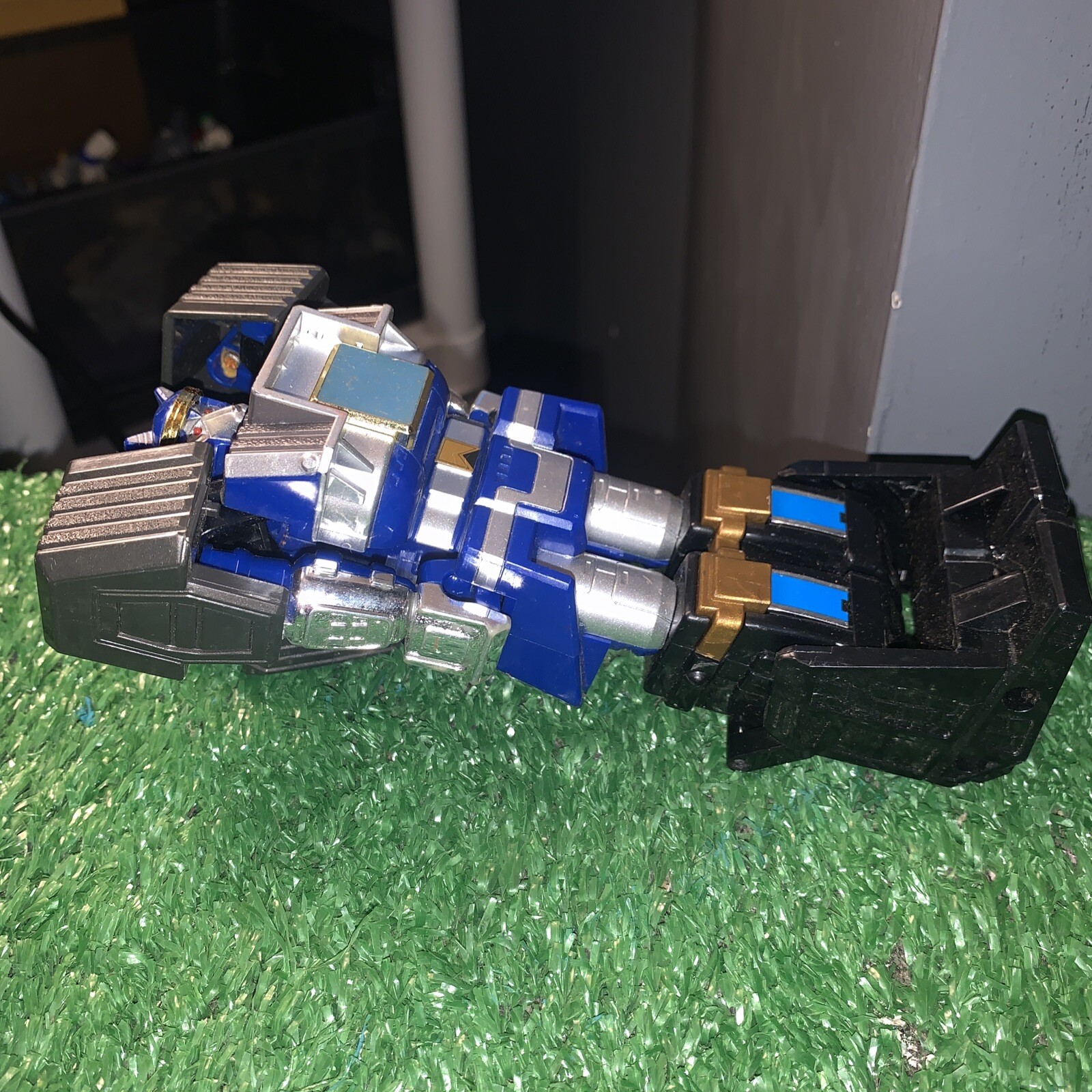 Picture 1 of 1