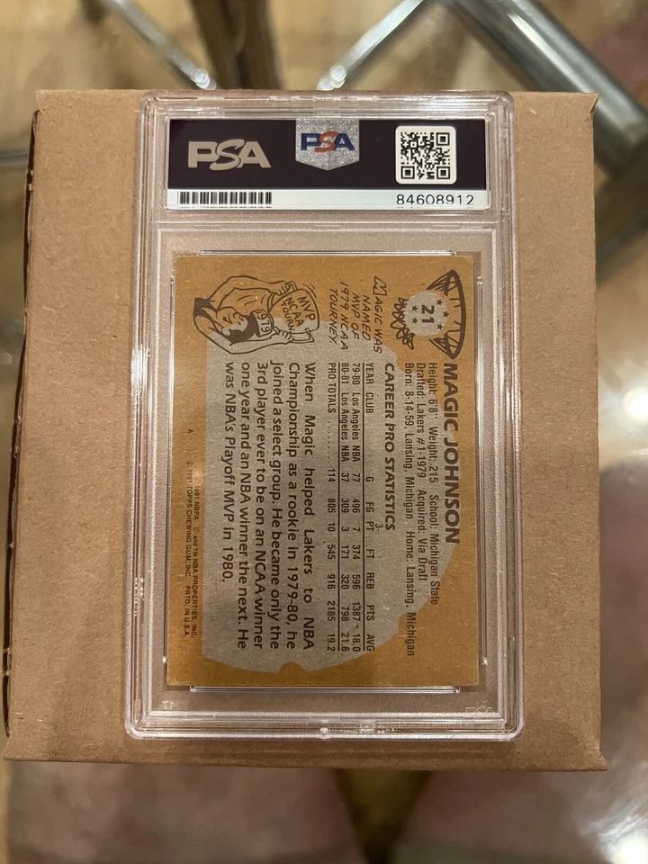 Magic Johnson Signed 1981 Topps #21 Lakers HOF PSA/DNA AUTO MINT 9 Authentic - Image 4 of 4