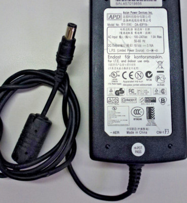 APD Asian Power Device Netzteil DA-60F19- DC 19V= 3.16A 60W Hohlst. 6,5mm x 3mm