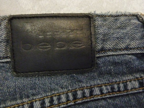BEBE~"Muddy Water" Soft & Comfy Stretch Med Wash Logo Jeans~8x31 6 28 Small~USA - Picture 4 of 6