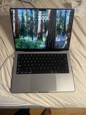 MacBook Pro 14", 2021 , M1 Pro, 14 Core GPU, 16GB RAM, 512GB SSD Bundle. B Con