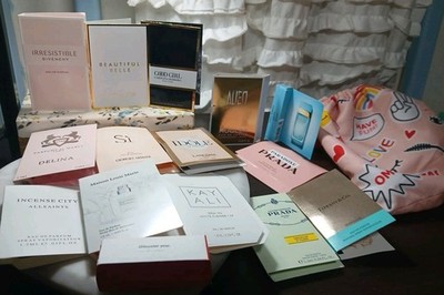 15 Women's Perfume Sample Vials Gift Set & Organza Bag Travel Size New in Cards