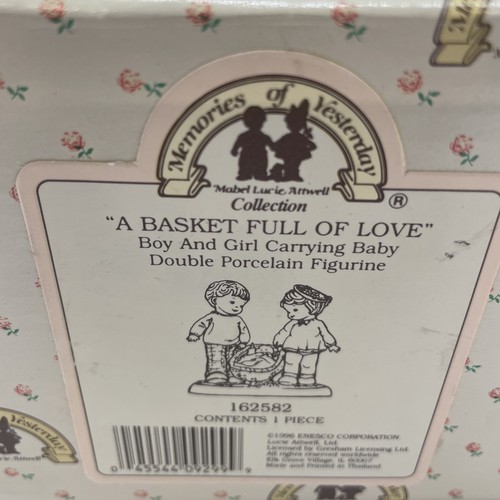 Enesco Memories Of Yesterday "A Basket Full of Love" Lucie Attwell 1996 - 162582 - Picture 9 of 11