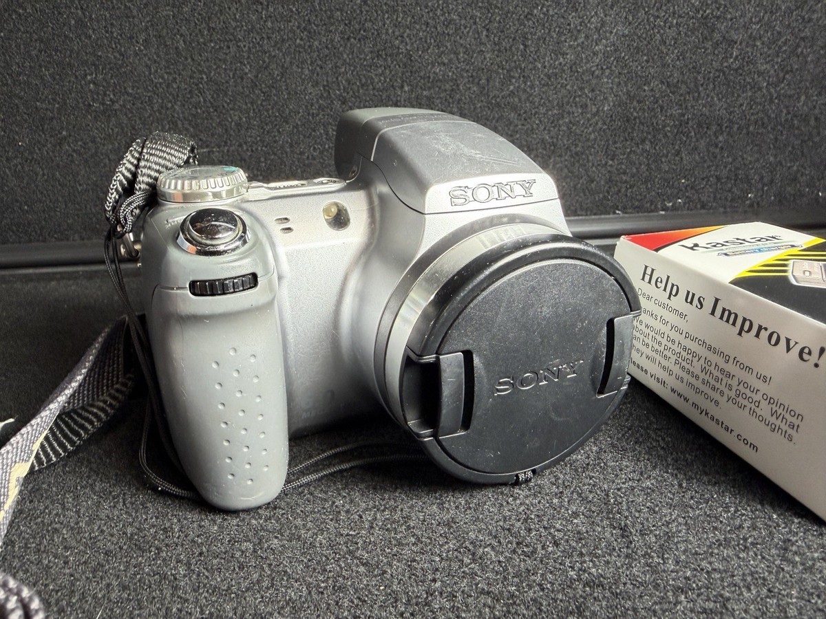 Sony Cyber-shot DSC-H2 6.0MP Digital Camera - Silver for sale