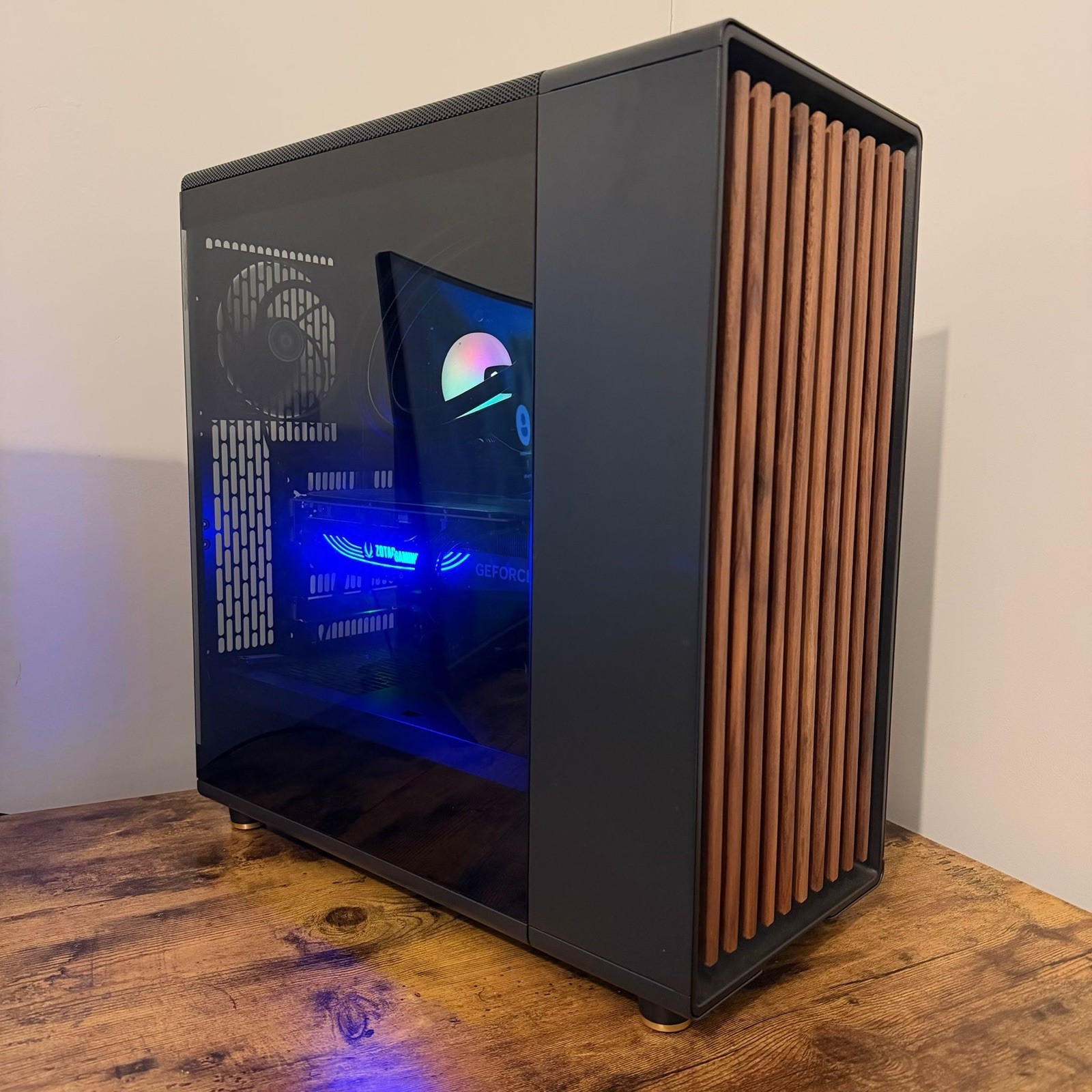 Gaming computer 7700x 4080 32gb DDR5 High Performance 1440p/4k Stylish