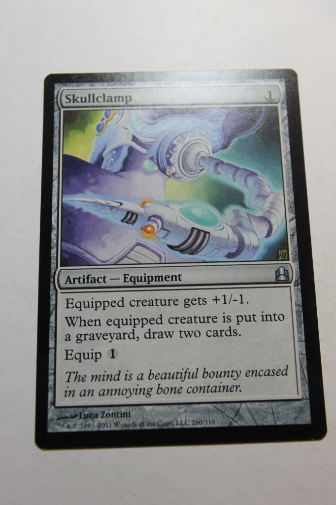 MTG Skullclamp x1- -Commander 2011-Lightly Played