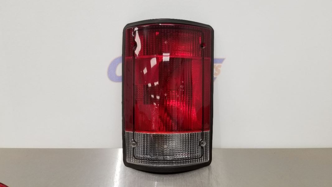 2006 FORD VAN 350SD TAIL LIGHT PASSENGER RIGHT
