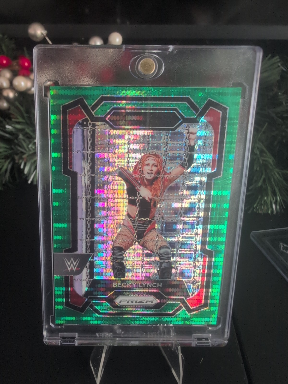 2024 Panini Prizm WWE - Becky Lynch #120 Green Pulsar Prizm /25