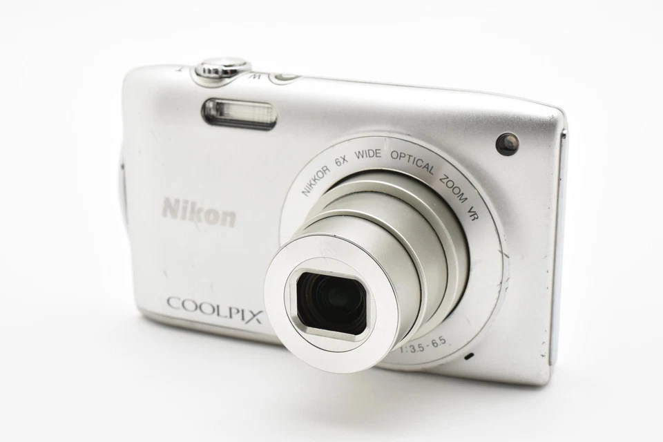 [Near MINT] Nikon Coolpix S3300 16.0MP Compact Digital Camera silver From JAPAN - Image 2 of 4