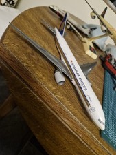 Singapore Airlines Boeing 777-200ER Jubilee Plastic Snap-Fit Model Plane