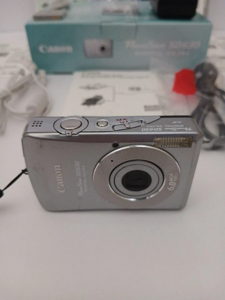 Цифровая камера Canon PowerShot SD630 ELPH 6,0 Мп с аксессуарами - Изображение 3 из 4