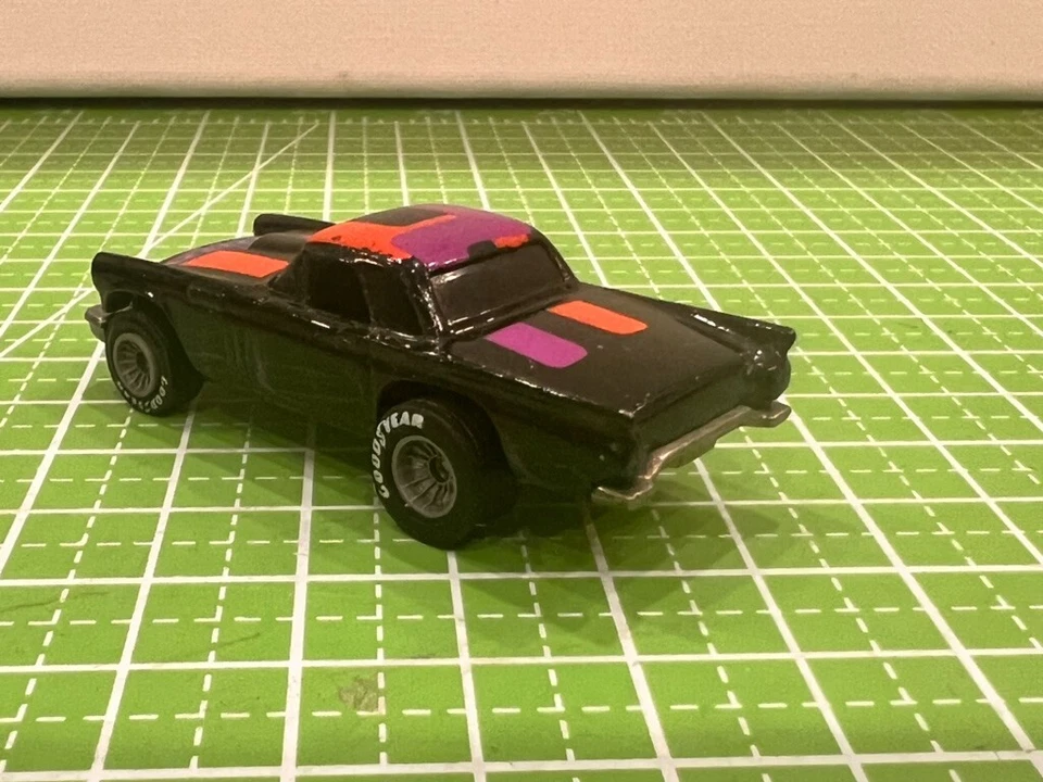 Hot Wheels Real Riders '57 Ford T-Bird negro gris buje Goodyear goma 1983 como nuevo Foto 3 de 4