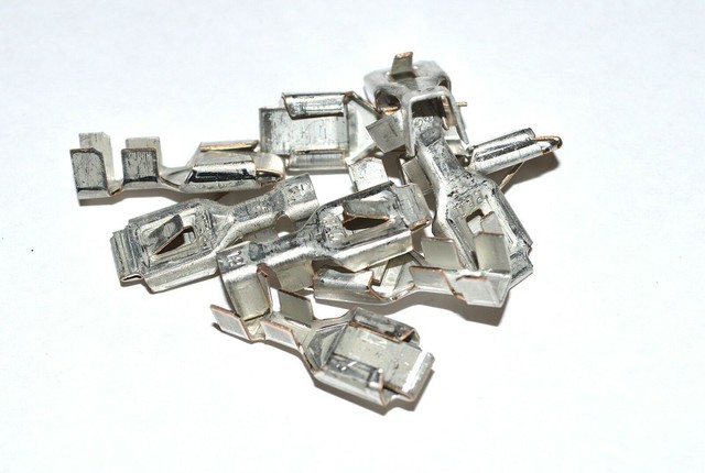 Delphi Packard 2965867 GM 56 Series Female Terminal 16-14 Ga. Pkg of 25 ...