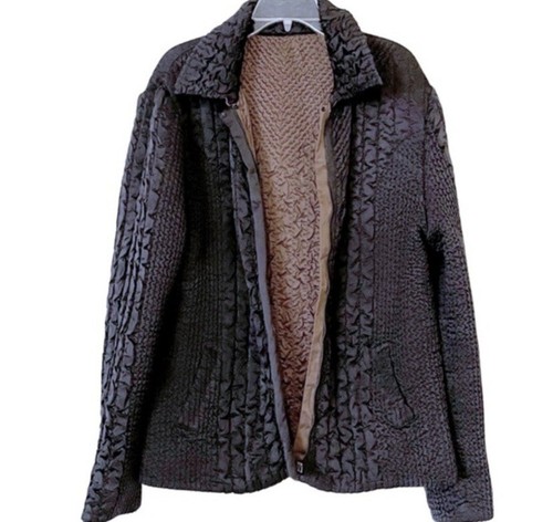 UBU Pack Your Personality Black & Brown Crinkle Quilted Travel Packable Jacket.