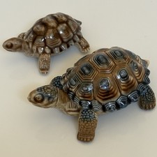 Wade Vintage Porcelain Tortoise Trinket Box With Matching Turtle Figurine Pair