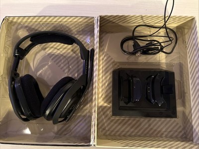 Logitech ASTRO A50 Wireless Gaming Headset + Base Station (PS5 PC MAC)
