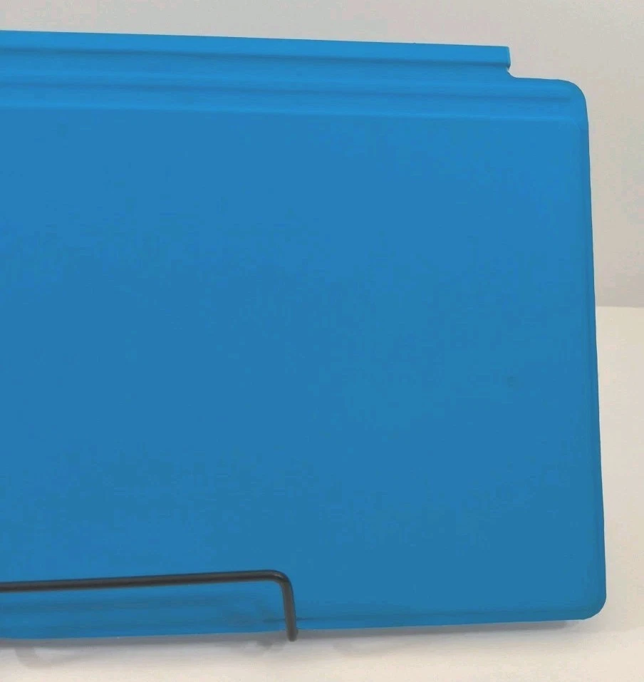 Microsoft Surface Touch Cover Keyboard Cyan Blue, Model 1515 D5S-00004 VGC + - Image 4 of 4