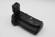 Vello BG-C9 Battery Grip for Canon EOS 5D Mar...