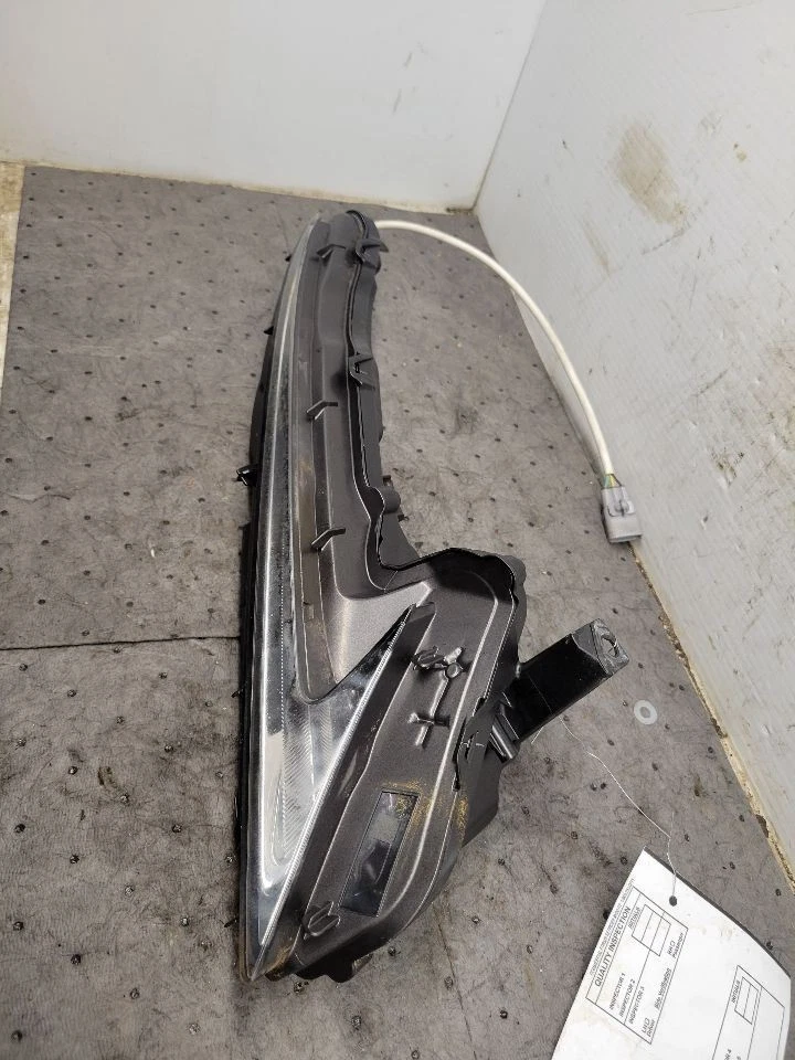 Luz de canto/parque de passageiros para corrida diurna compatível com 14-16 LEXUS IS350 1617713 - Imagem 2 de 4