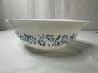 New ListingPyrex VTG Colonial Mist Pattern Cinderella 2 1/2 Qt 443