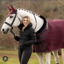 LeMieux Luxe Fleecedecke Rioja/schwarz Größe 72” 6’0” (135cm)