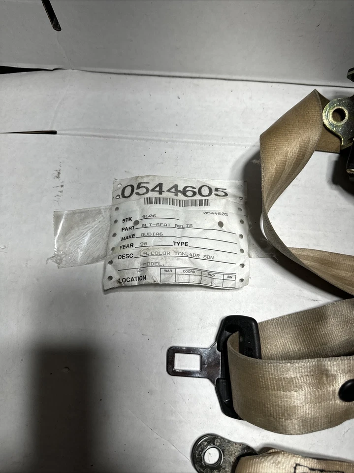 1998 Audi A6 Sedan Bronzeado Driver Retrator de Cinto de Segurança Esquerdo Fabricante de Equipamento Original  - Imagem 2 de 4