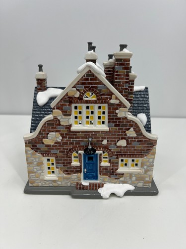 Dept 56 Snow Village Hershey Chocolate Shop & Pillsbury Bake Shop - See Details - Picture 12 of 14