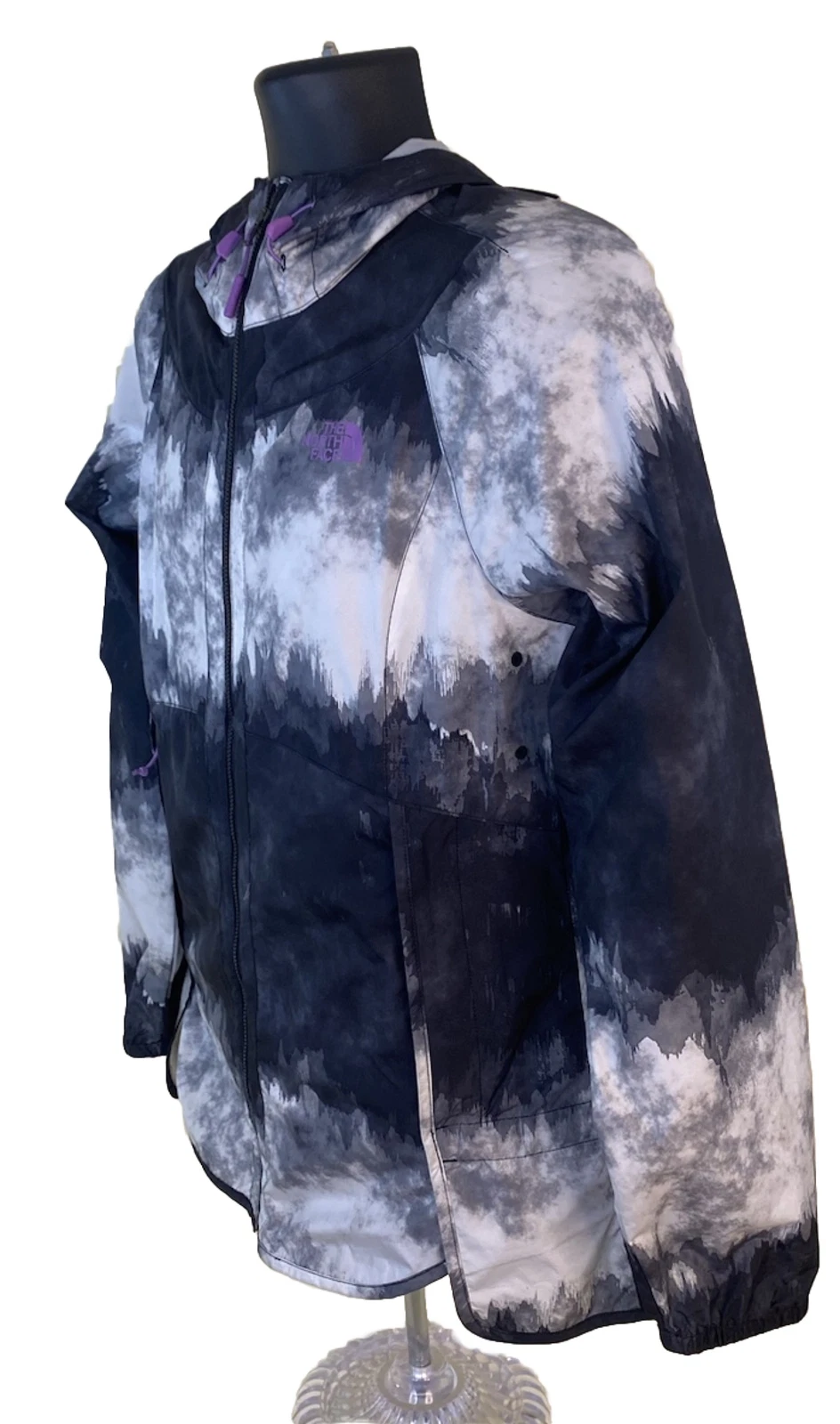 north-face flyweight windwall jacket