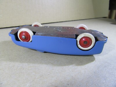 Panhard dyna Junior 01 Cabriolet en miniature auto horloge