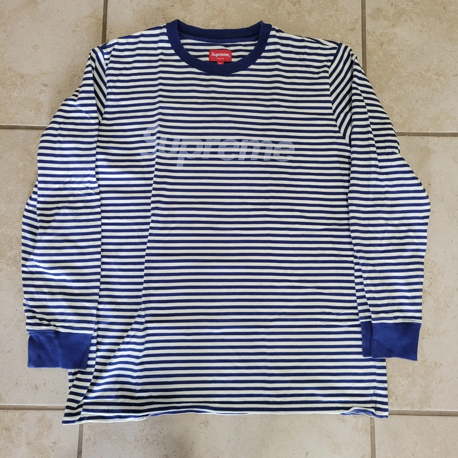 T shirt homme Supreme taille XL logo rayé manches longues bleu marine