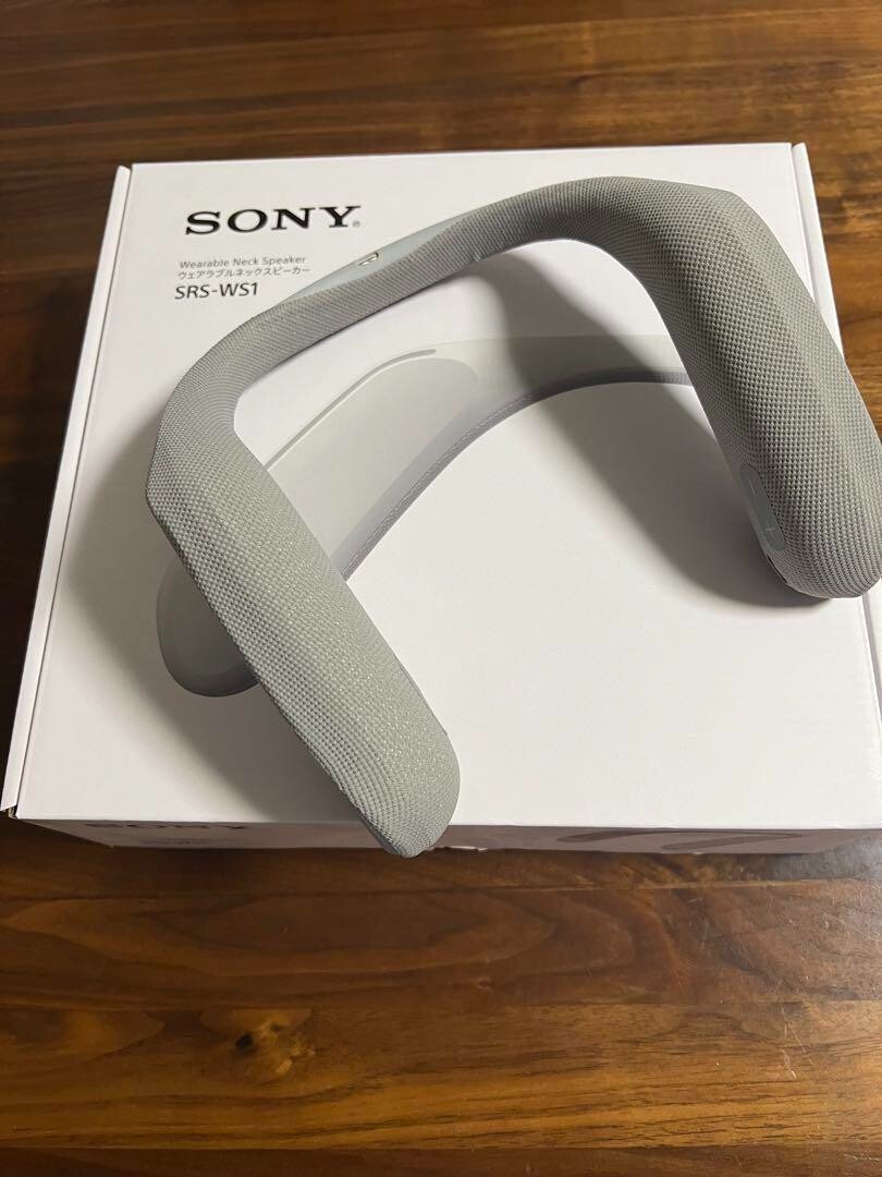 中古美品SONY ウェアラブルネックスピーカー 専用カバー付き SRS-WS1
