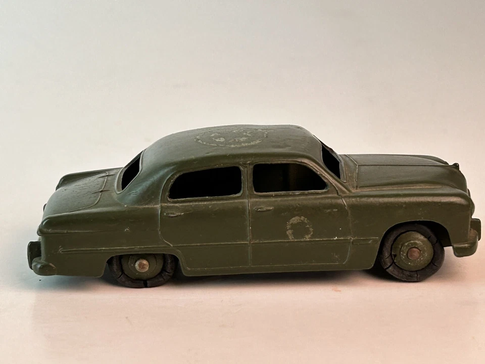 Dinky 1950 年代 675 号福特陆军参谋车,原装 — 第 4/4 张图片