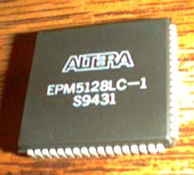 ALTERA EPM5128LC-1 