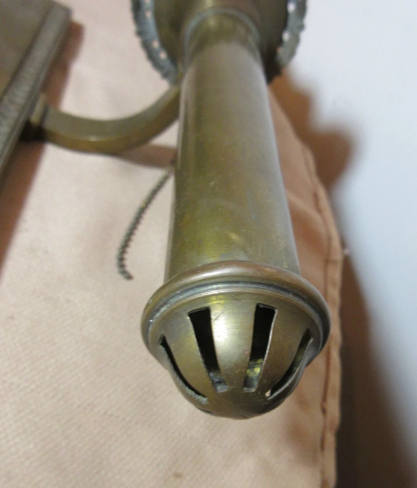 gran accesorio de pared eléctrico antiguo ornamentado imperio neoclásico latón dorado Foto 4 de 4