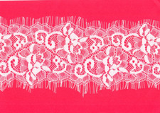 90mm White Raschel Lace x 3.8 metres