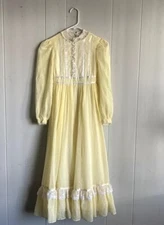 70s vintage Gunne Sax Jessica Romantic Prairie Style Maxi Bridal lace dress