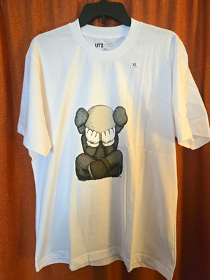 Uniqlo UT KAWS Tokyo First Men's White Companion Graphic Logo Tee XL