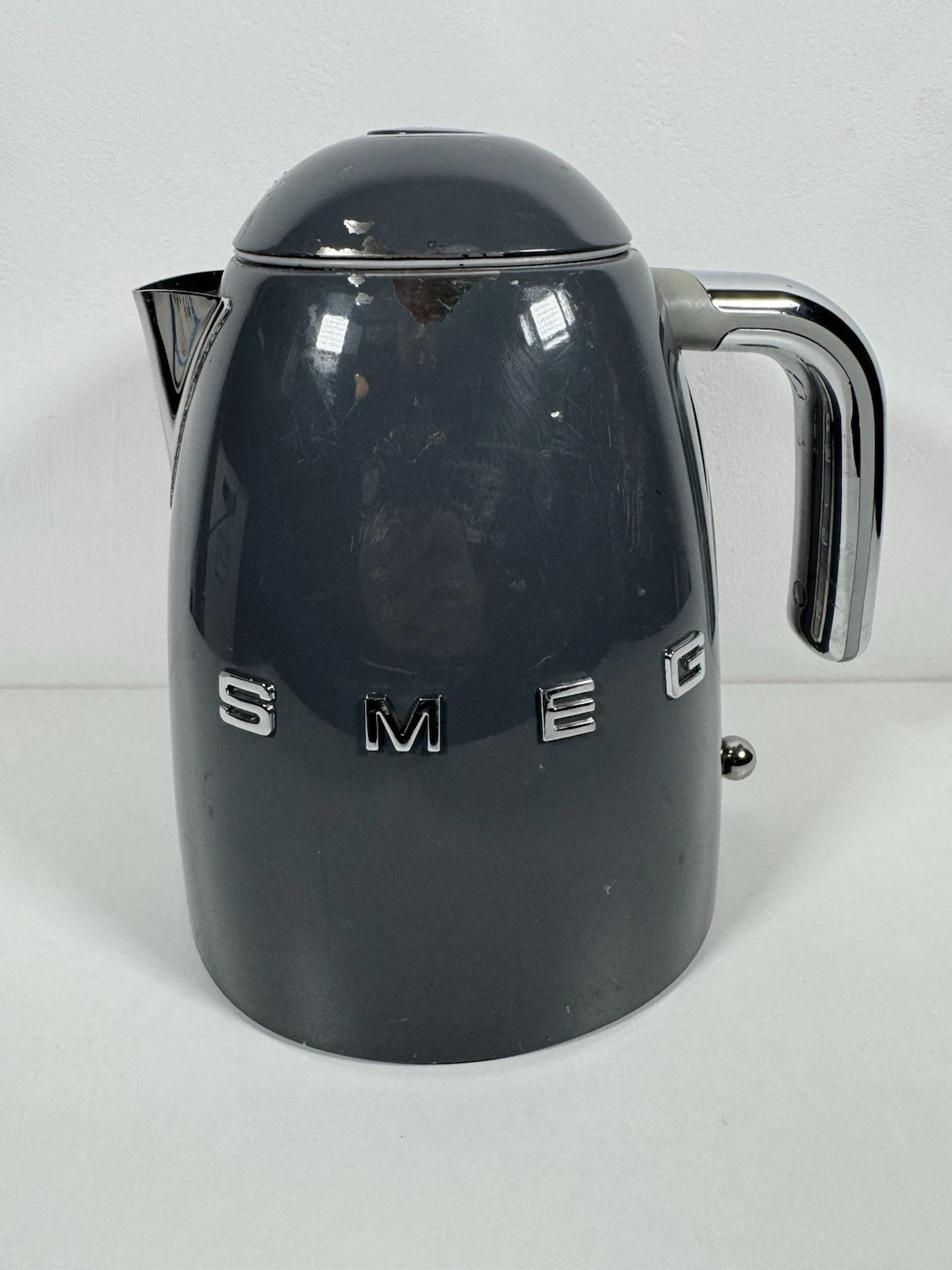 Smeg KLF03GRUK 1.7L Retro 50s Style Kettle Slate Grey Broken Lid