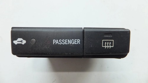 TOYOTA AVENSIS T25 Schalter 84790-05110 2.00 Diesel 93kw 2007 11695843