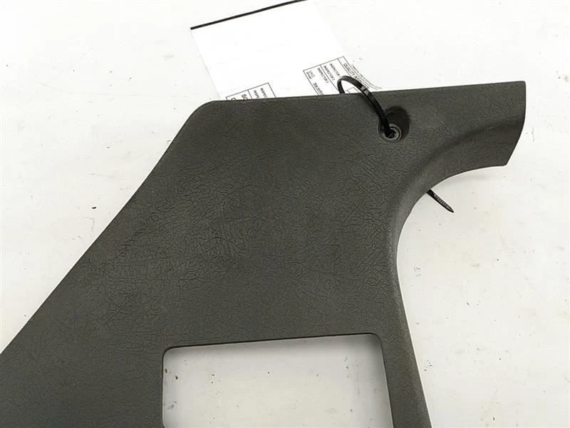 Cubierta de caja de fusibles izquierda conductor delantero sedán Volvo 960 1992 1993 1994 1995 1996 1997 Foto 3 de 4