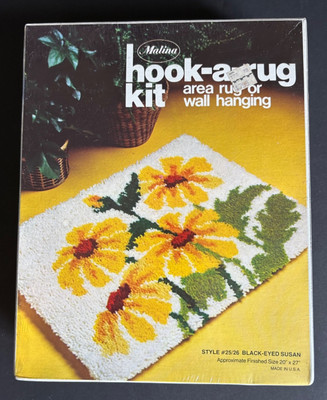 Malina Black Eyed Susan Hook a Rug  Wall Hanging Kit Latch Vintage 20 x 27'' New