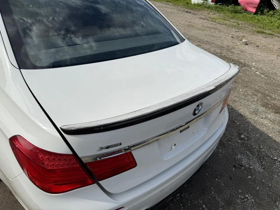 BMW 750i 2009-2012 tapa de cubierta blanca Foto 2 de 4