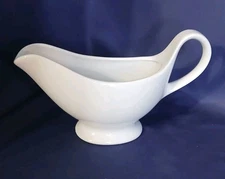 White Elegant Simple Dining Gravy Boat